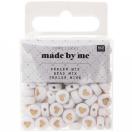 Plastic beads, hearts white-gold